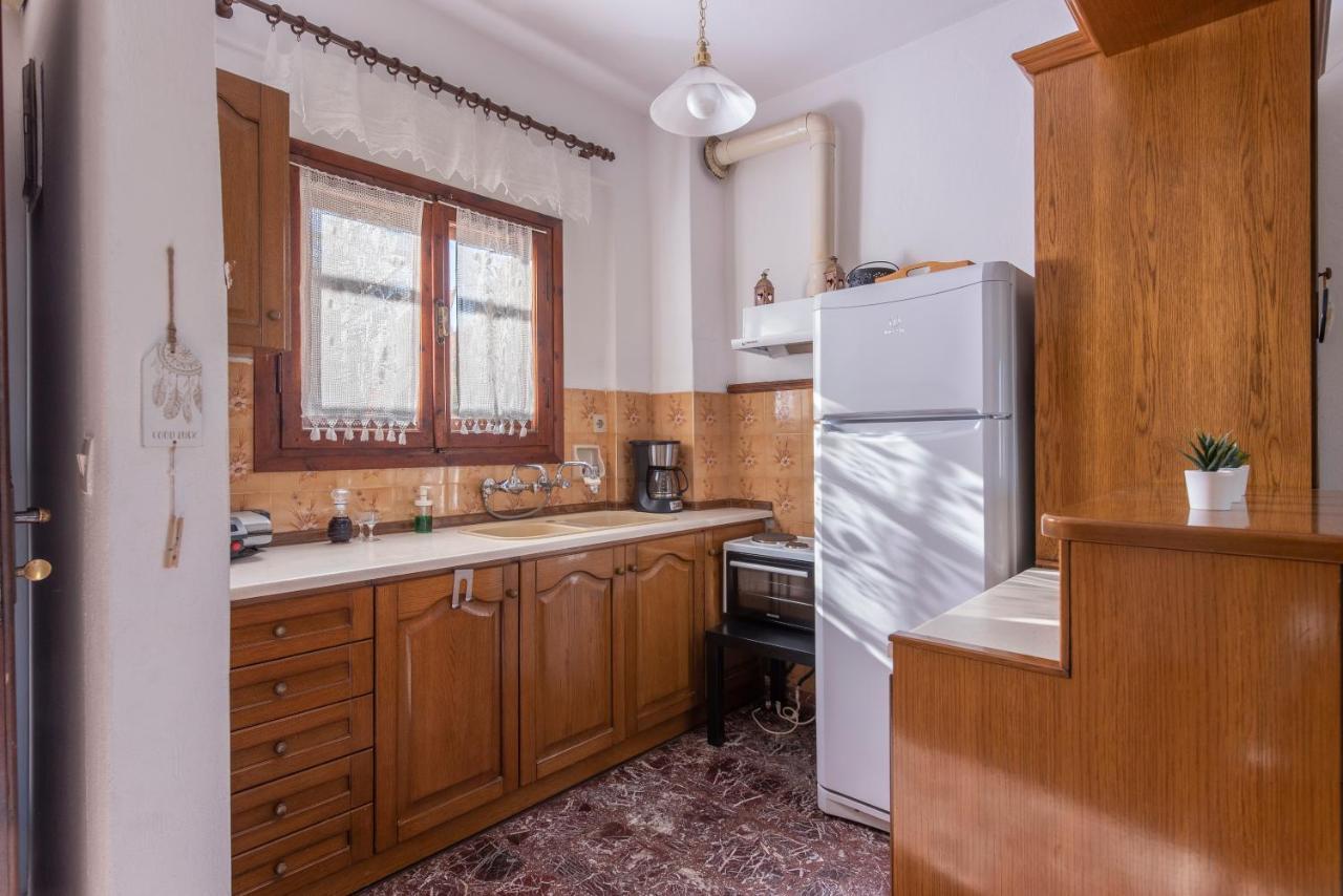 Antigoni'S Apartment Вурвуру Экстерьер фото