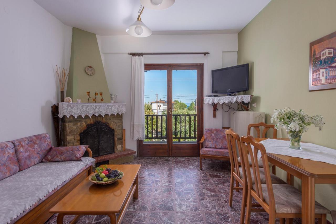 Antigoni'S Apartment Вурвуру Экстерьер фото