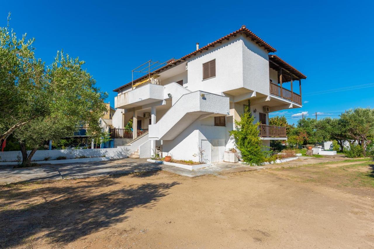 Antigoni'S Apartment Вурвуру Экстерьер фото